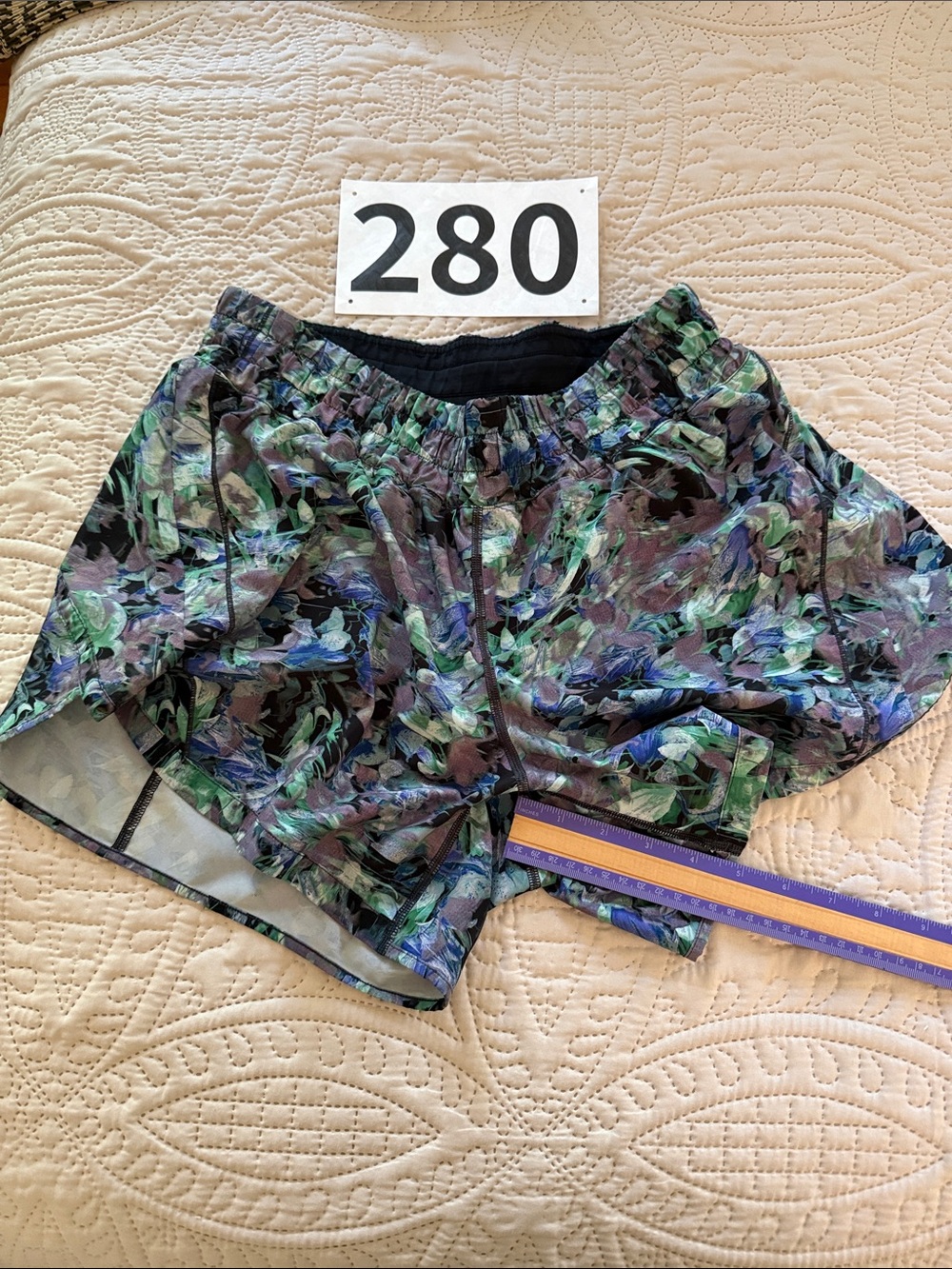 lululemon athletica Women's Abstract Floral Running Shorts - Green/Black/Purple